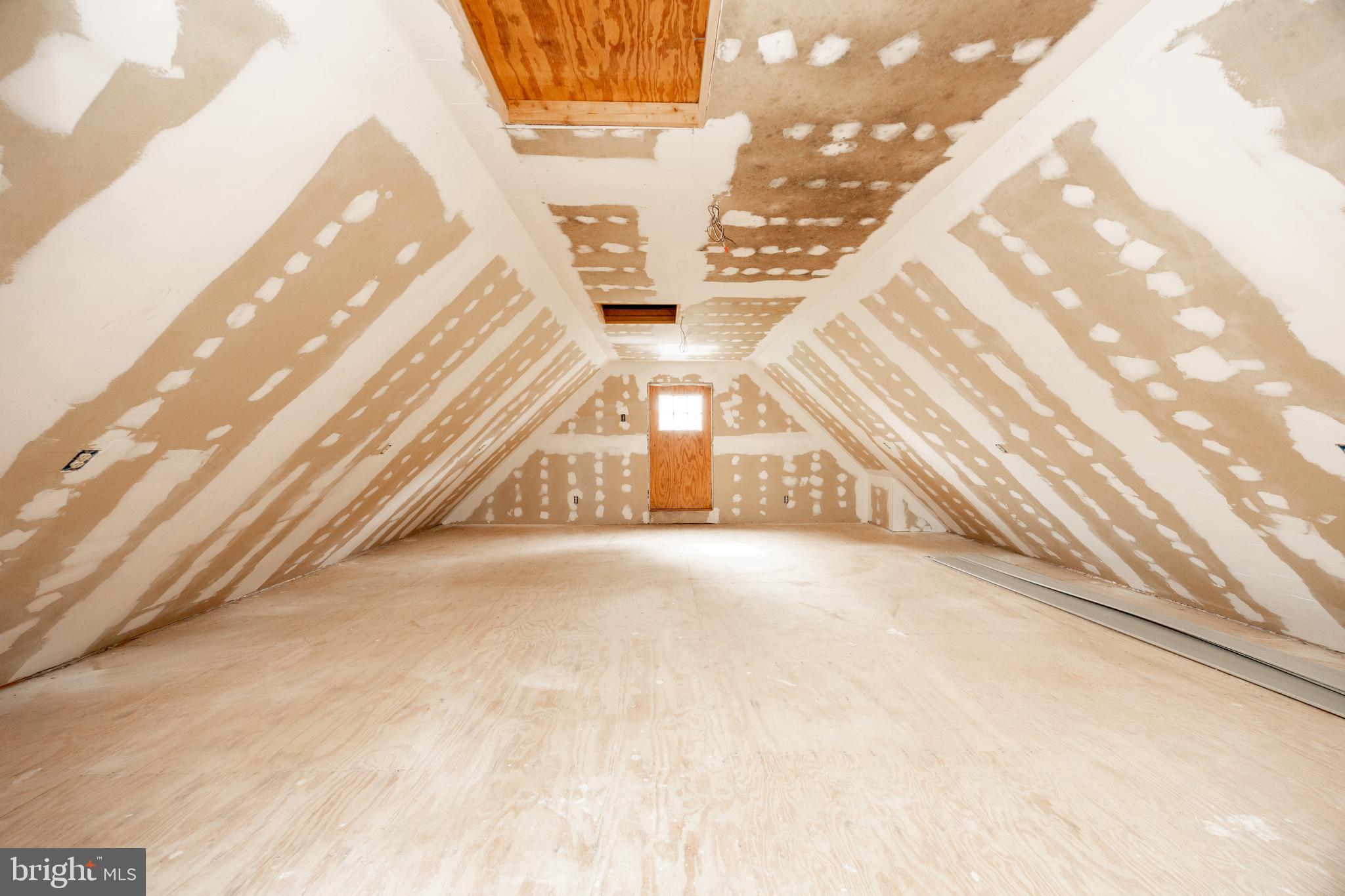 570 Font Road Downingtown, PA 19335 - Photo 4 of 52