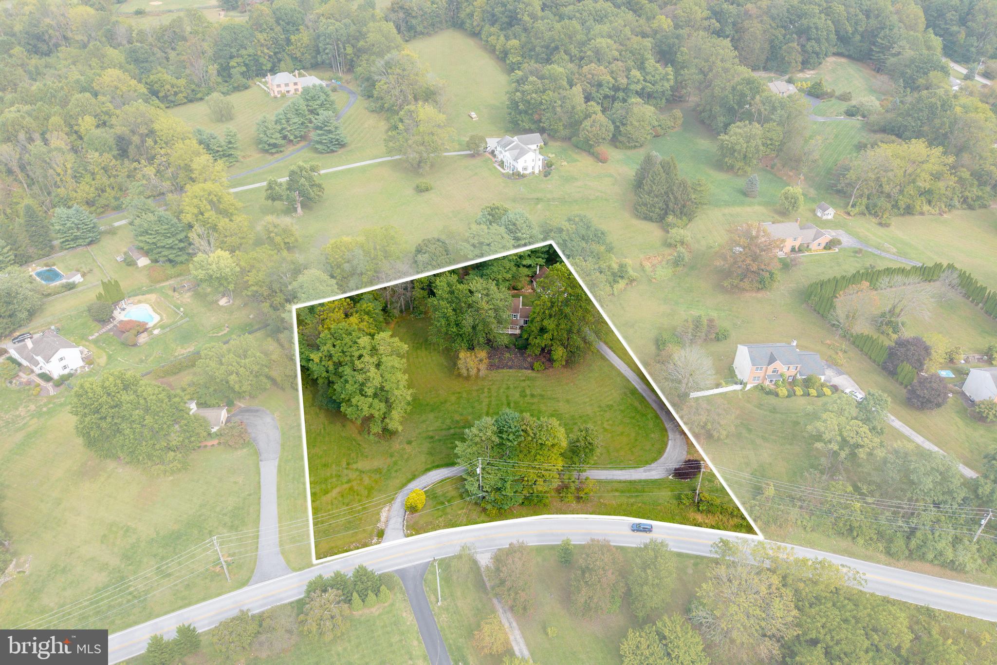 570 Font Road Downingtown, PA 19335 - Photo 5 of 52