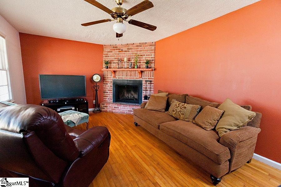 126 State Rd S-42-9775 Greer, SC 29651 - Photo 3 of 20 Gallery Image 3