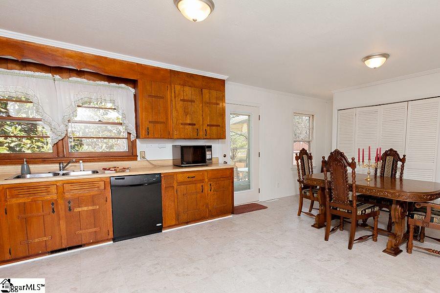 126 State Rd S-42-9775 Greer, SC 29651 - Photo 7 of 20 Gallery Image 7