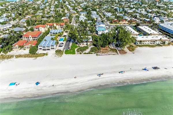 $725,000 | 101 73rd Street, Unit 3, Holmes Beach, FL 34217