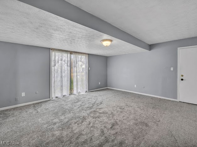 2529 Stroup Road Atwater, OH 44201 - Photo 6 of 50 Ground Level Living Room