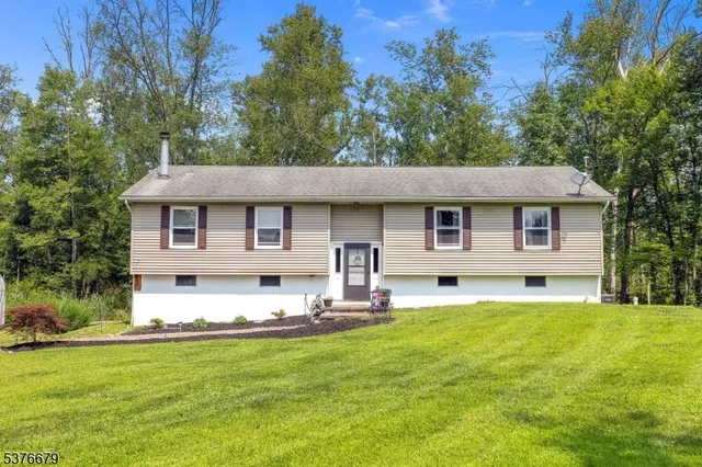 $475,000 | 411 Shades Of Death Road, Great Meadows, NJ 07838