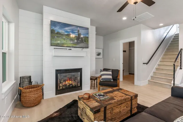 $698,000 | 52 Peggy's Court, Dover, ID 83825