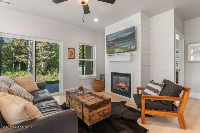 $698,000 | 52 Peggy's Court, Dover, ID 83825