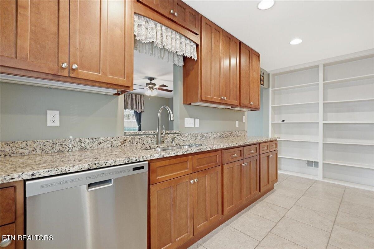 2445 Kennington Road Knoxville, TN 37917 - Photo 12 of 36