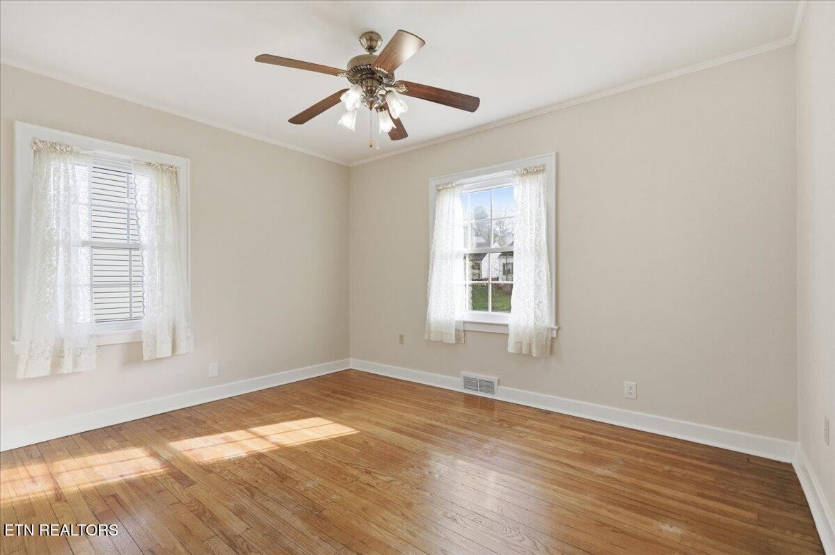 2445 Kennington Road Knoxville, TN 37917 - Photo 15 of 36