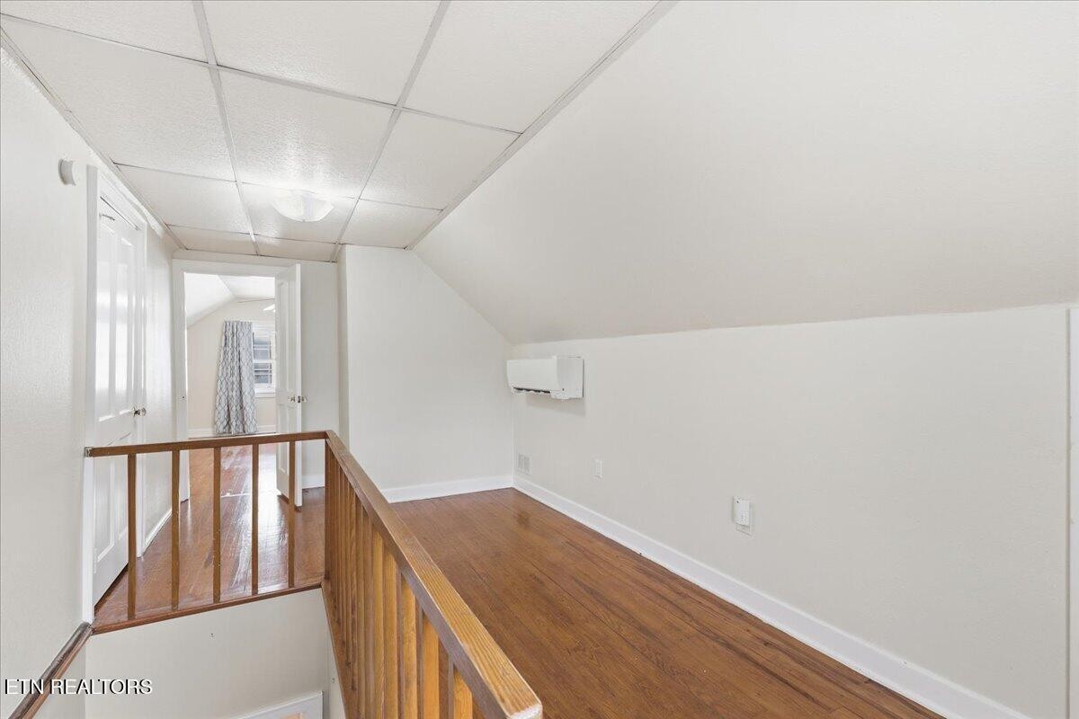 2445 Kennington Road Knoxville, TN 37917 - Photo 23 of 36