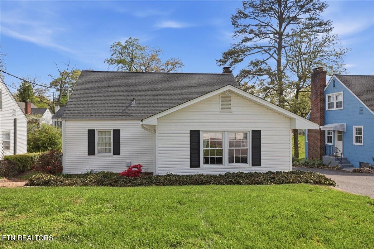 2445 Kennington Road Knoxville, TN 37917 - Photo 29 of 36