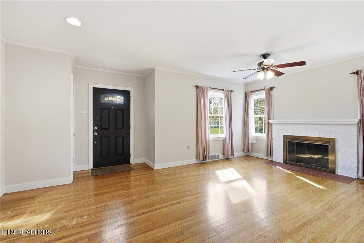 2445 Kennington Road Knoxville, TN 37917 - Photo 7 of 36