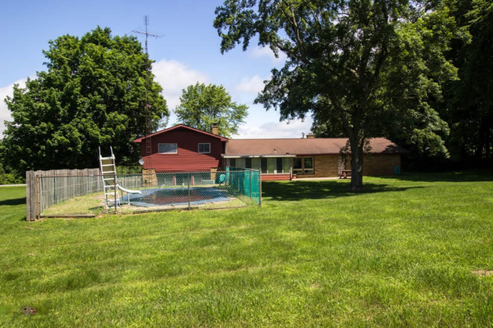 9040 Danneffel Road Watervliet, MI 49098 - Photo 34 of 51 IMG_4774