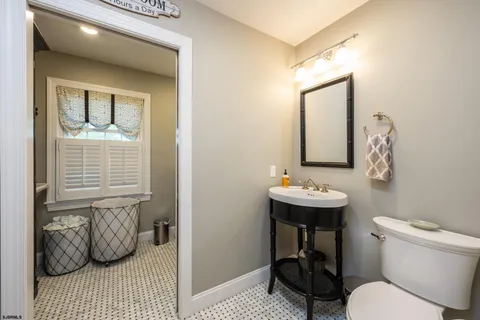 $1,599,900 | 3065 North Route 9, Ocean View, NJ 08230