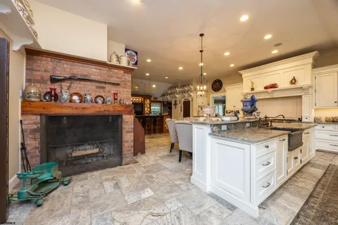 $1,599,900 | 3065 North Route 9, Ocean View, NJ 08230