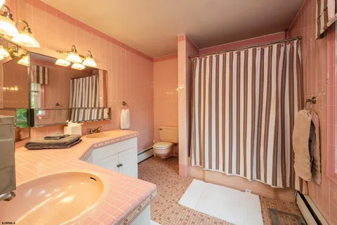 $1,599,900 | 3065 North Route 9, Ocean View, NJ 08230