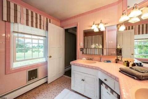 $1,599,900 | 3065 North Route 9, Ocean View, NJ 08230