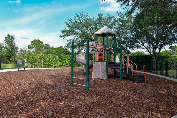 $595,000 | 7423 Sea Island Lane, Bradenton, FL 34201