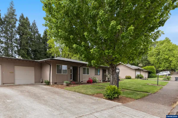 $259,900 | 1044 Chestnut Street Northwest, Salem, OR 97304