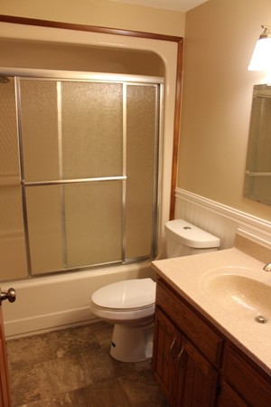 14 Carleton Road Leicester, MA 01542 - Photo 3 of 23 Gallery Image 3
