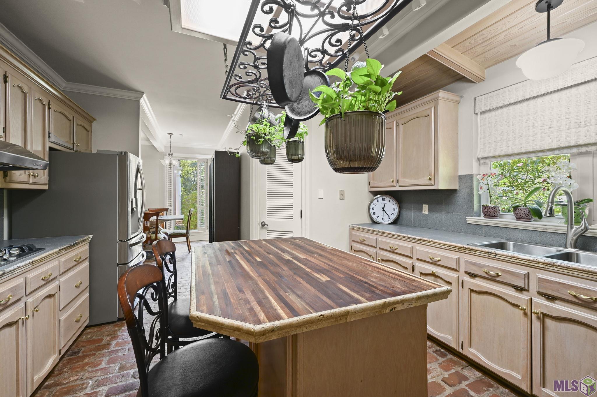 14513 Cottage Oak Avenue Baton Rouge, LA 70810 - Photo 28 of 54 KITCHEN