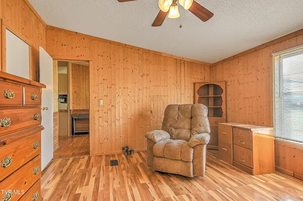 $215,000 | 17548 Havens Rest Road, Abingdon, VA 24210