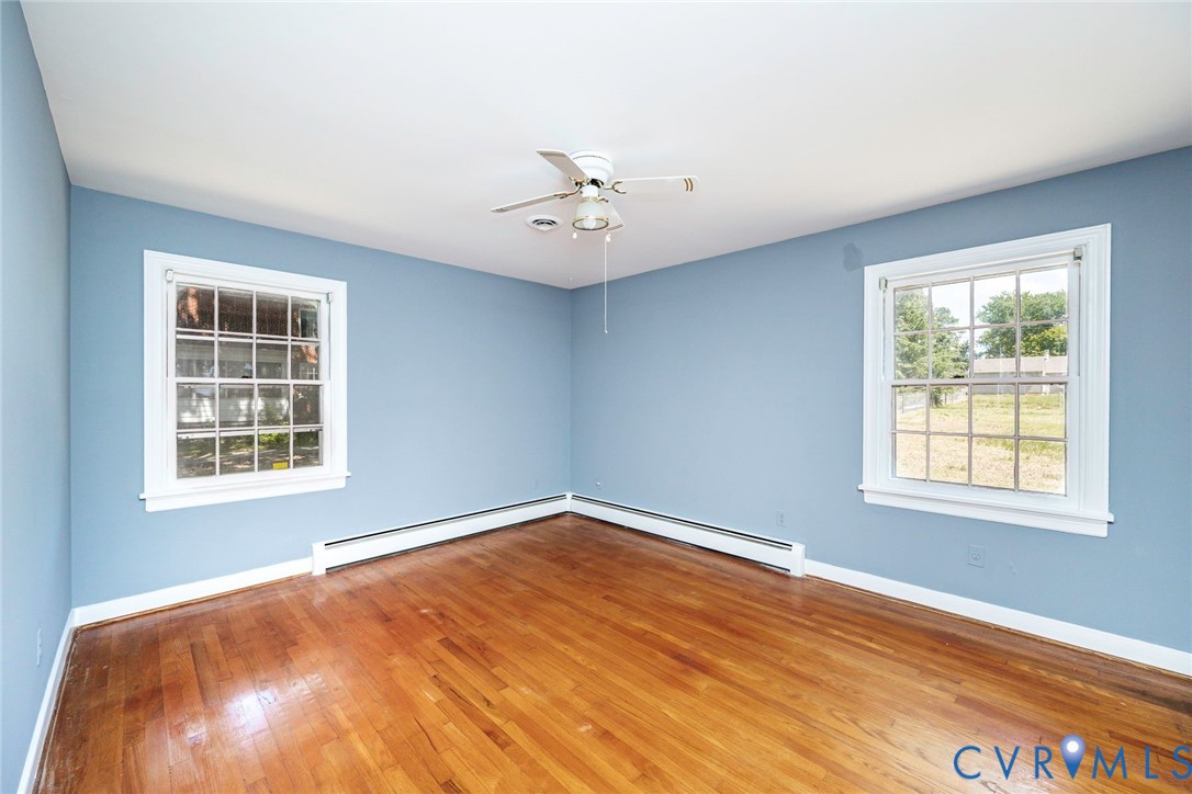 7514 Cold Harbor Road Mechanicsville, VA 23111 - Photo 26 of 34 Rear facing Primary suite