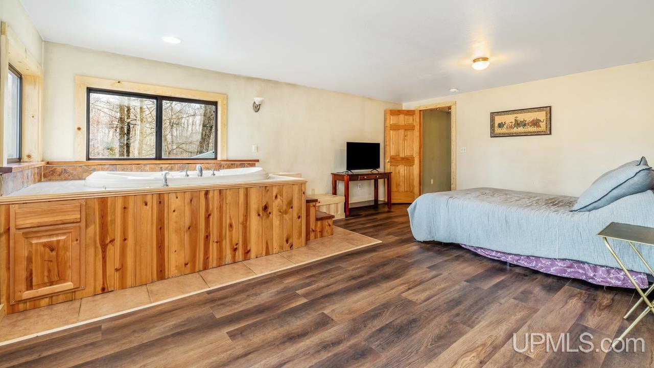 W9565 Pike Plains Road Dunbar, WI 54119 - Photo 17 of 36