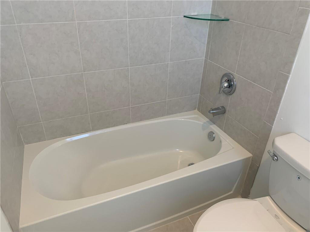 28730 Southwest 132nd Court Homestead, FL 33033 - Photo 27 of 36 20211228030816272468000000-o