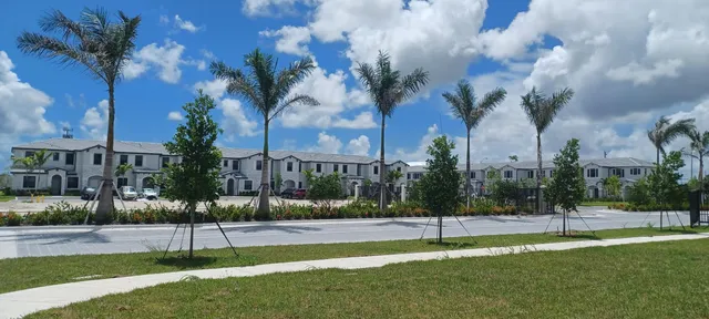 $2,500 | 28730 Southwest 132nd Court, Homestead, FL 33033