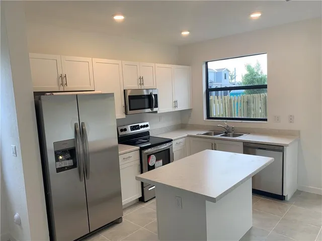 $2,500 | 28730 Southwest 132nd Court, Homestead, FL 33033