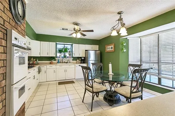 $220,000 | 2201 Bobolink Drive, St. Bernard, LA 70085