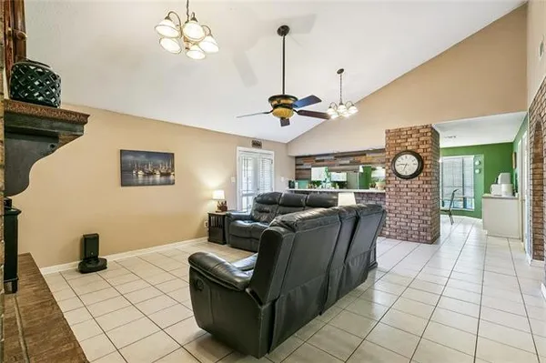 $220,000 | 2201 Bobolink Drive, St. Bernard, LA 70085