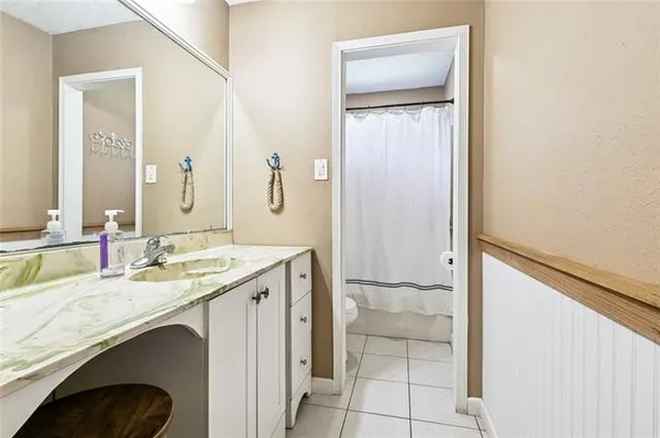 $220,000 | 2201 Bobolink Drive, St. Bernard, LA 70085