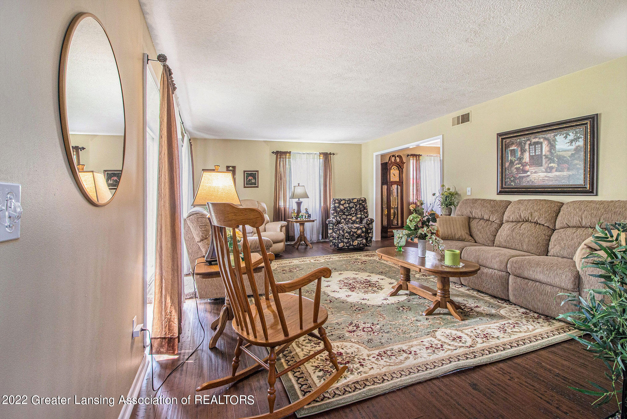 3226 Rice Court Lansing, MI 48911 - Photo 6 of 29 Living Room