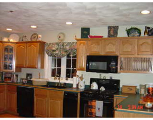 24 Tersolo Road Haverhill, MA 01832 - Photo 5 of 13 Gallery Image 5