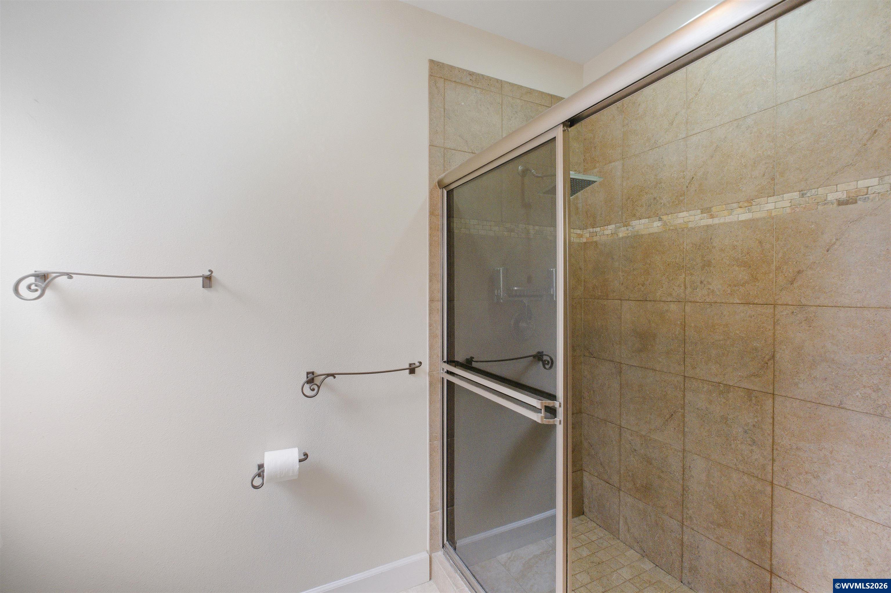 2697 Islander Avenue Northwest Salem, OR 97304 - Photo 27 of 50