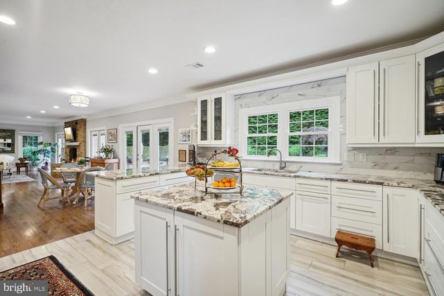 a view of entryway and hall