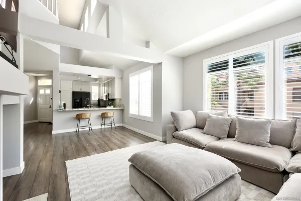 $535,000 | 3140 Castelar Court, Unit 202, Corona, CA 92882