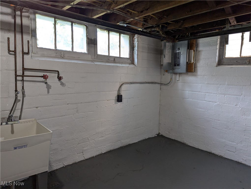 2104 Marlindale Road Cleveland Heights, OH 44118 - Photo 19 of 21 Laundry Area