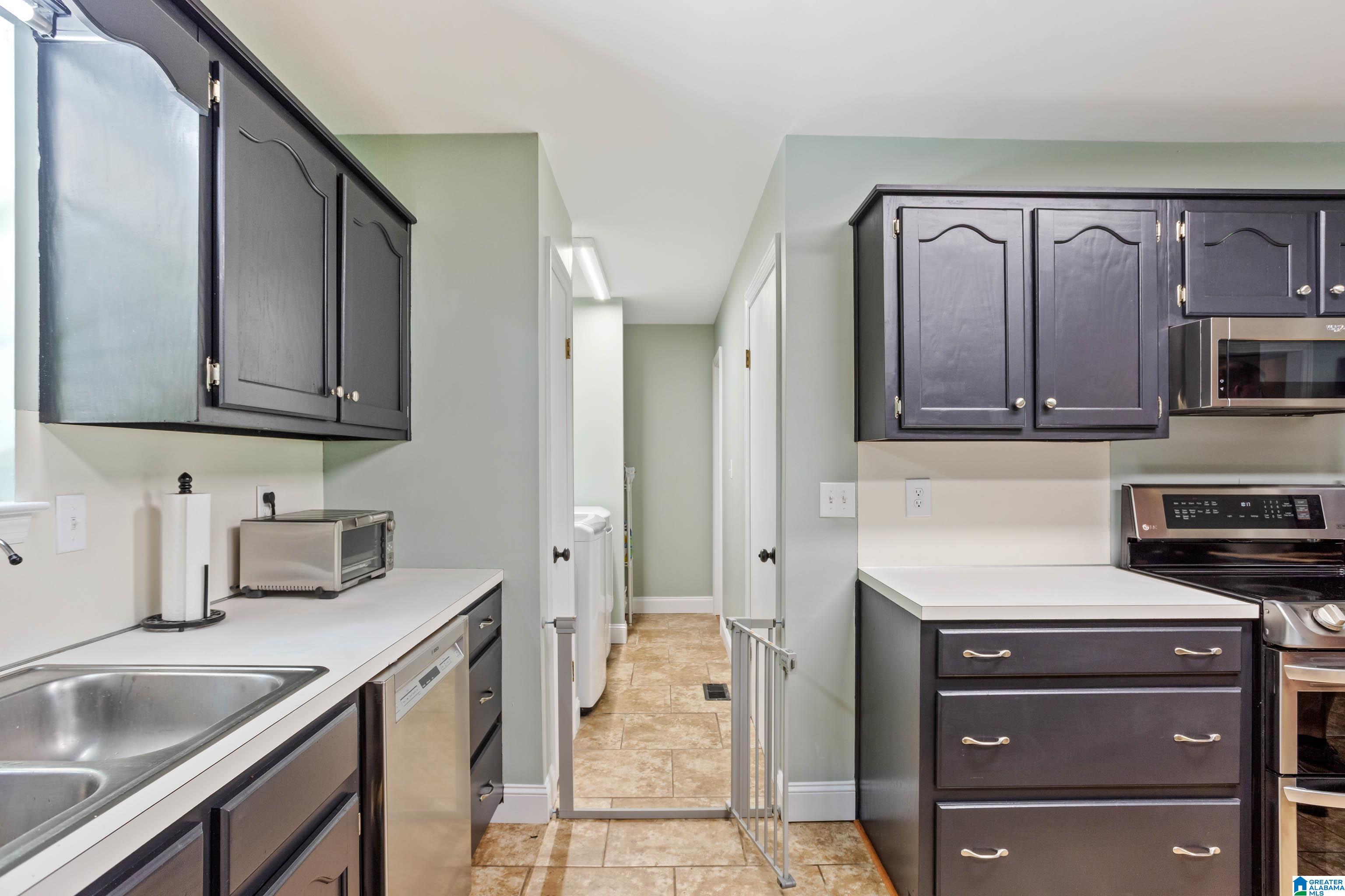 9306 Miller Road Warrior, AL 35180 - Photo 13 of 40