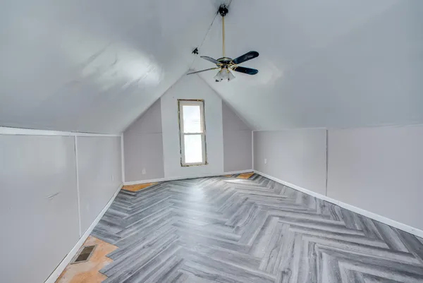 $124,900 | 235 5th Street, Manistee, MI 49660