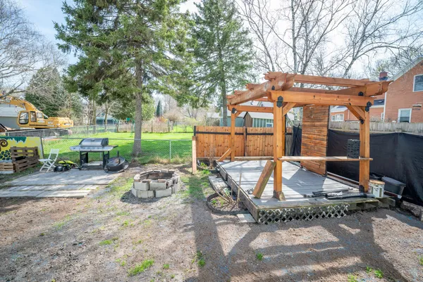 $124,900 | 235 5th Street, Manistee, MI 49660
