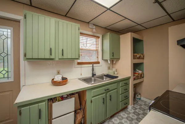 $124,900 | 235 5th Street, Manistee, MI 49660