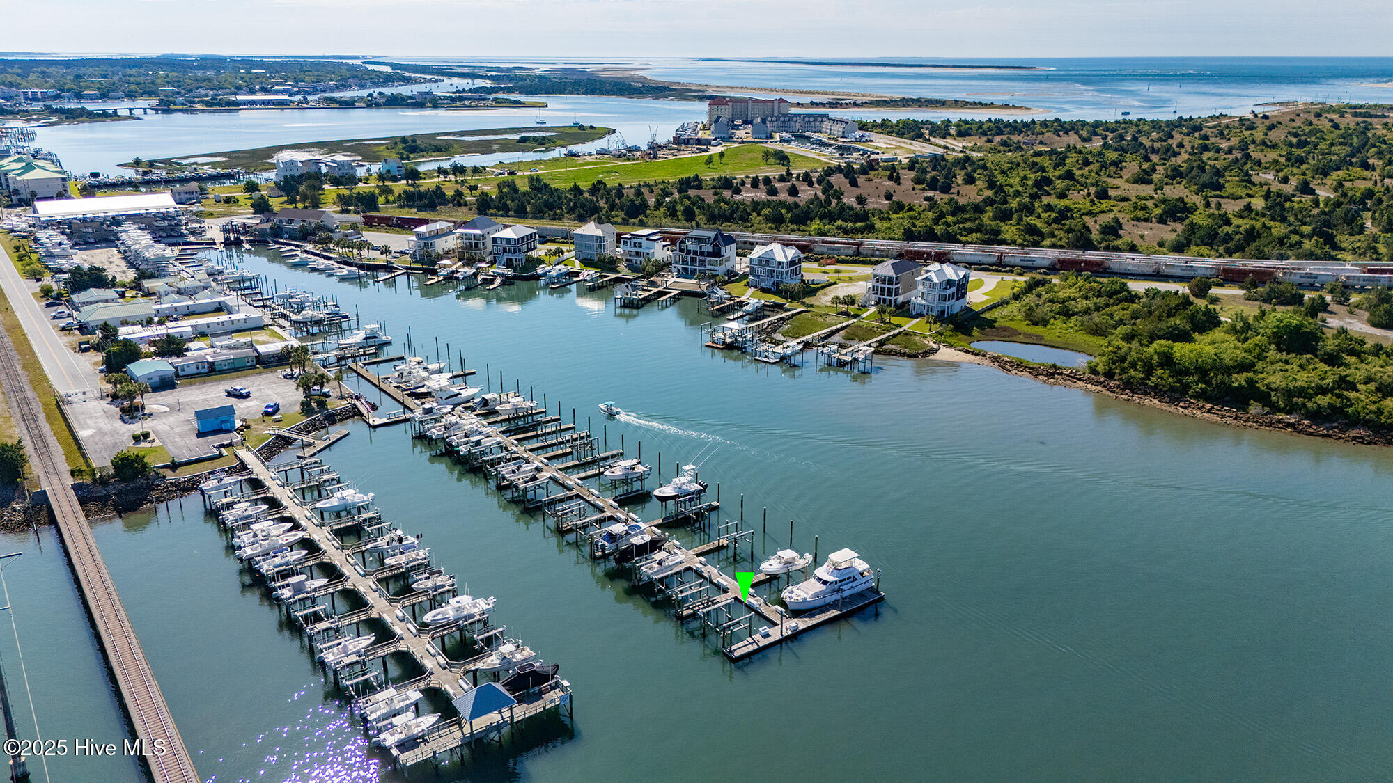 108 Old Causeway Road, Unit 55 Beaufort, NC 28516 - Photo 3 of 18 RIYC#55 (3)