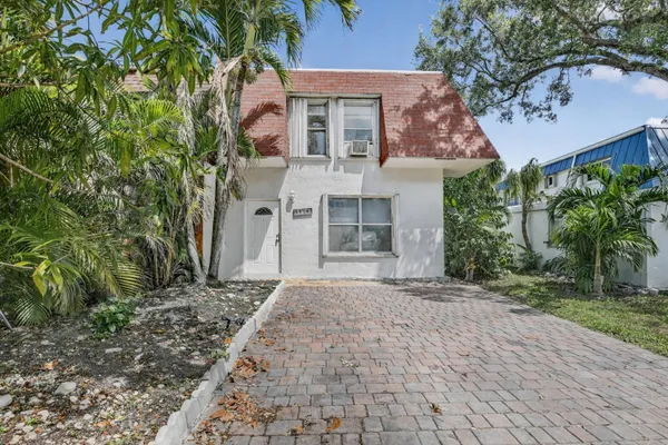 $3,200 | 5514 Southwest 44th Terrace, Dania Beach, FL 33314