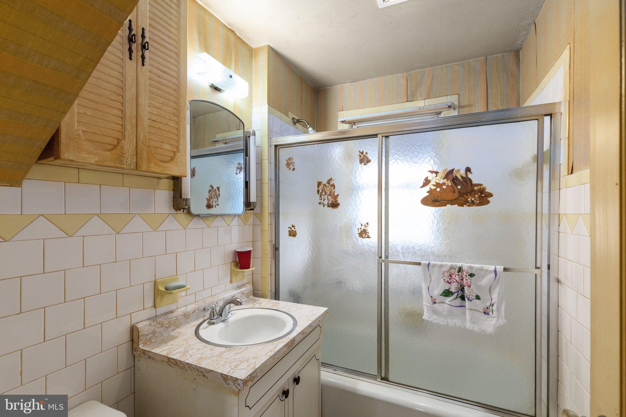 1711 Rita Road Dundalk, MD 21222 - Photo 23 of 33 Main Level Bathroom With Ceramic Tile Floor