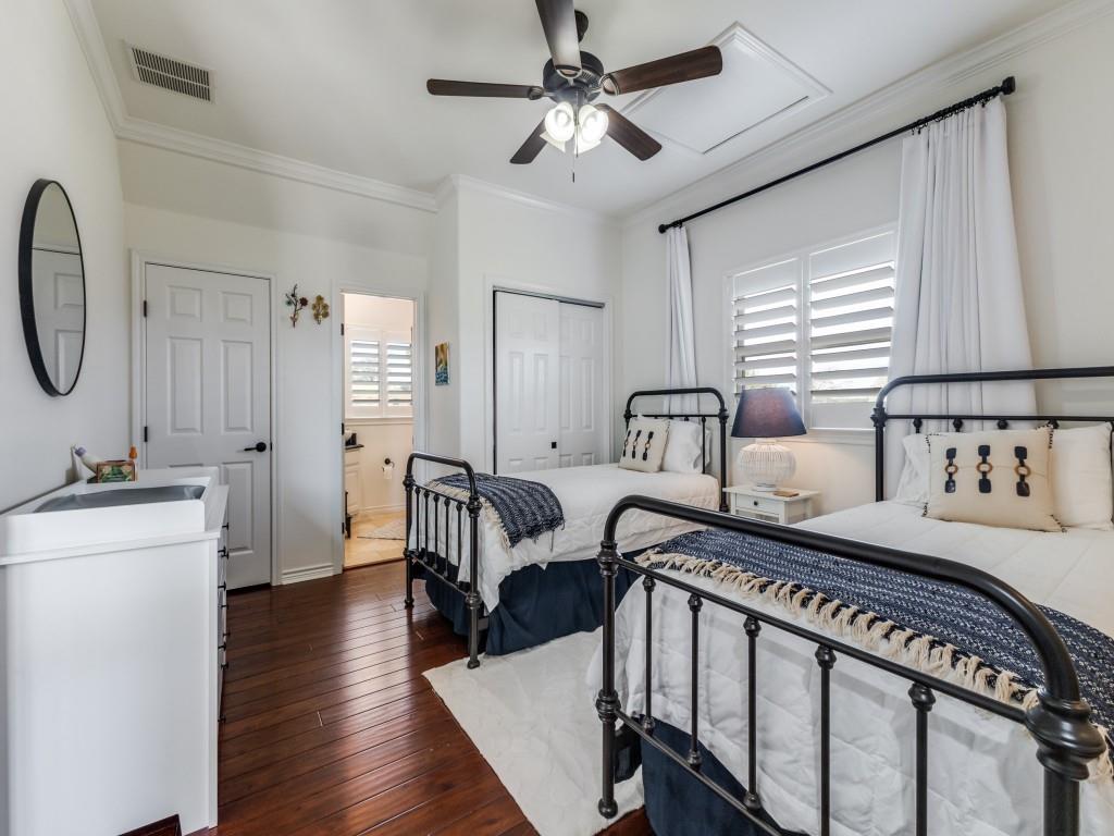 5848 Lago Vista Athens, TX 75752 - Photo 16 of 33 a view of a kitchen that has a lot of furniture and wooden floor