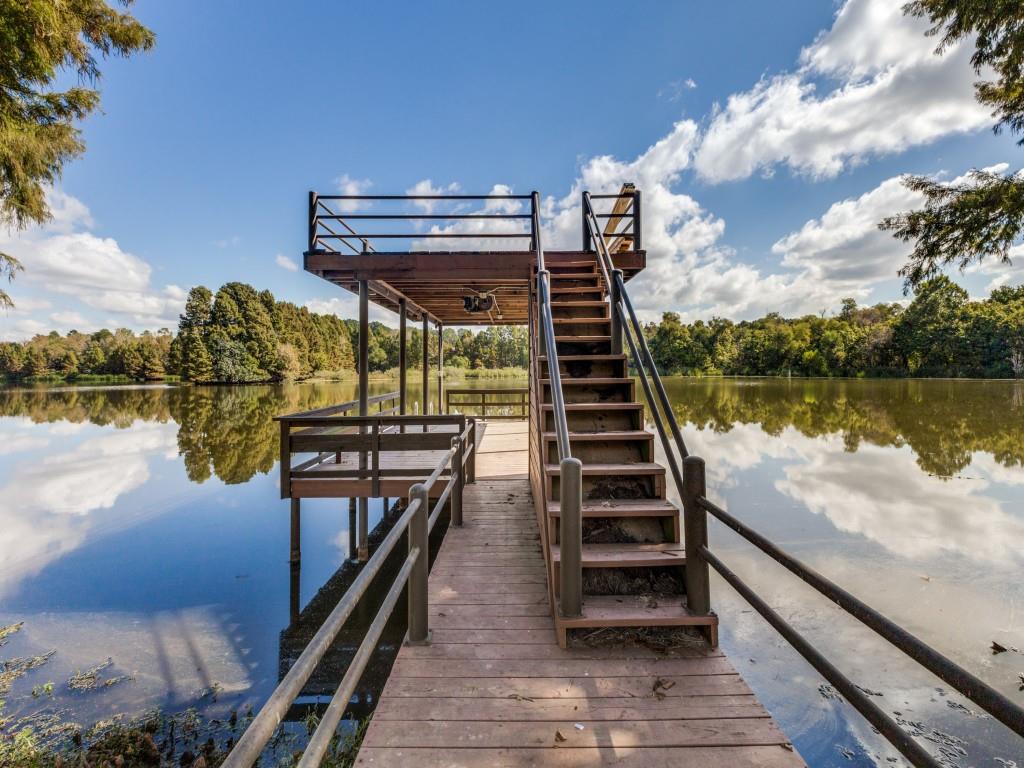 5848 Lago Vista Athens, TX 75752 - Photo 24 of 33 a view of outdoor space and lake