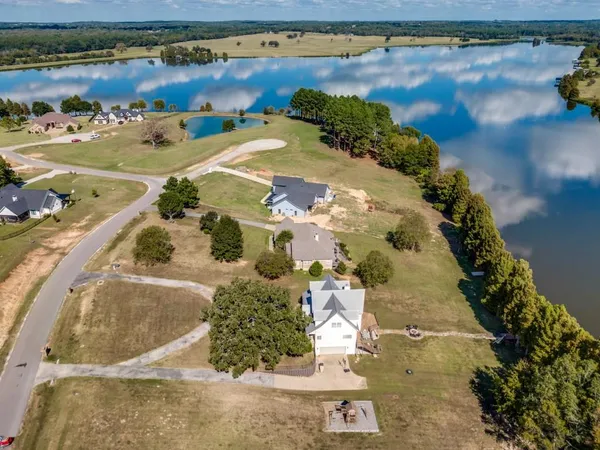 $899,000 | 5848 Lago Vista, Athens, TX 75752