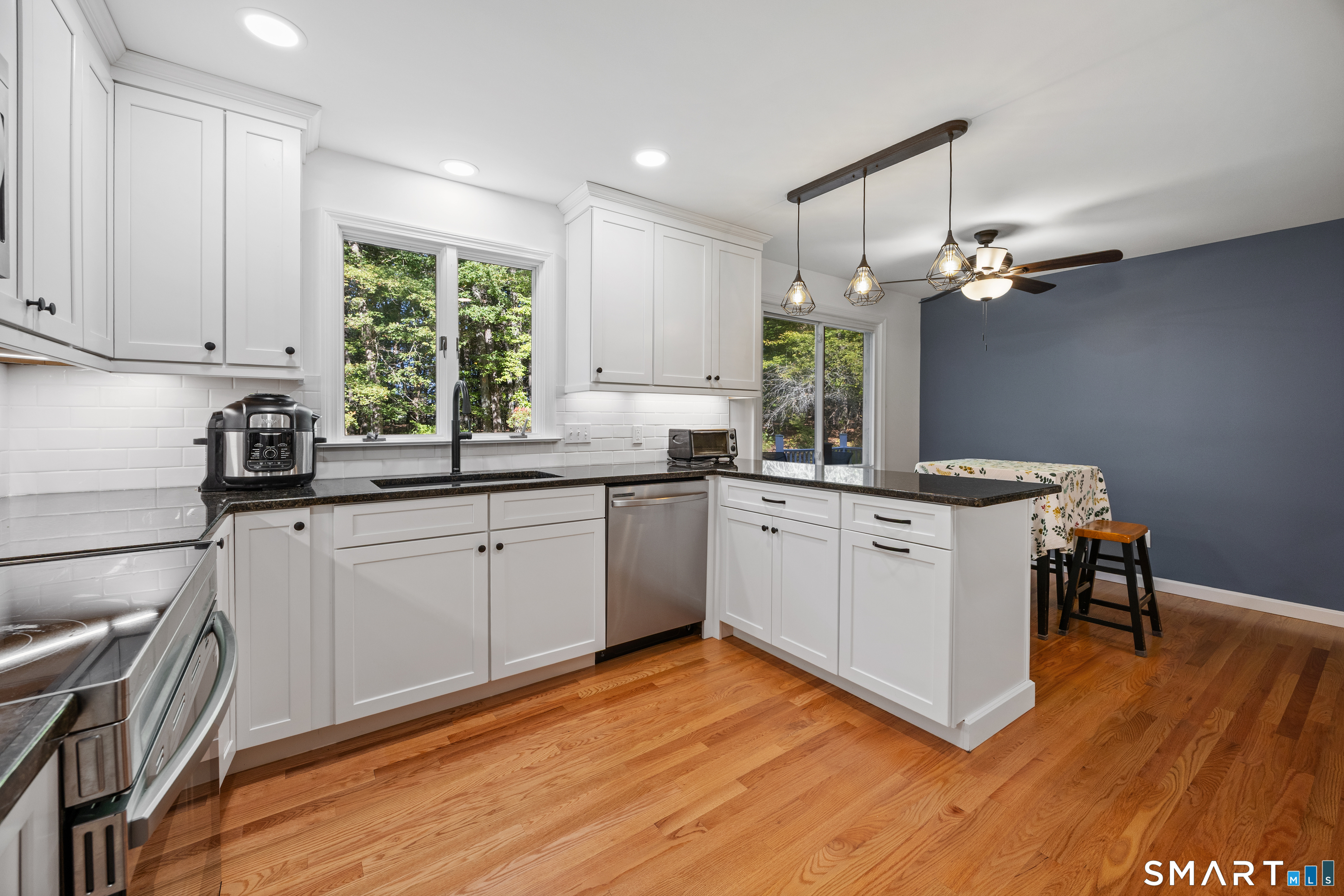 23 Hampden Road Somers, CT 06071 - Photo 7 of 38