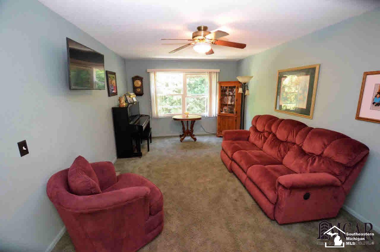 7348 Danforth Road Temperance, MI 48182 - Photo 18 of 30 Family Room